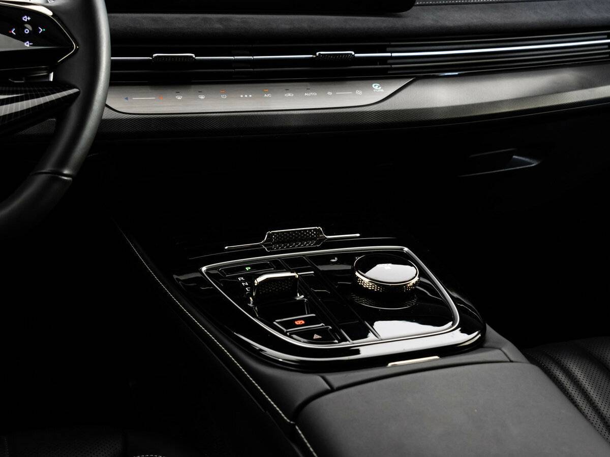 EXEED LX 2024 года с пробегом. Фото: #10