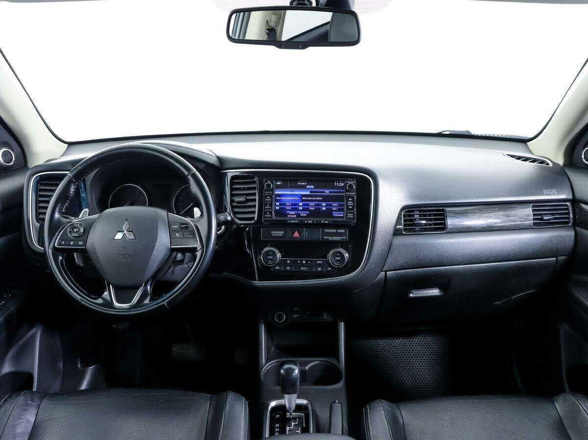 Mitsubishi Outlander 2016 года с пробегом. Фото: #9