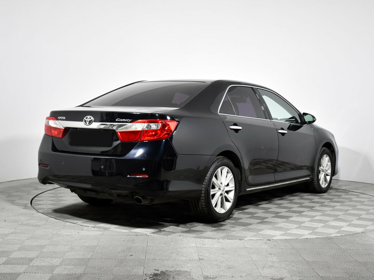 Toyota Camry 2013 года с пробегом. Фото: #3