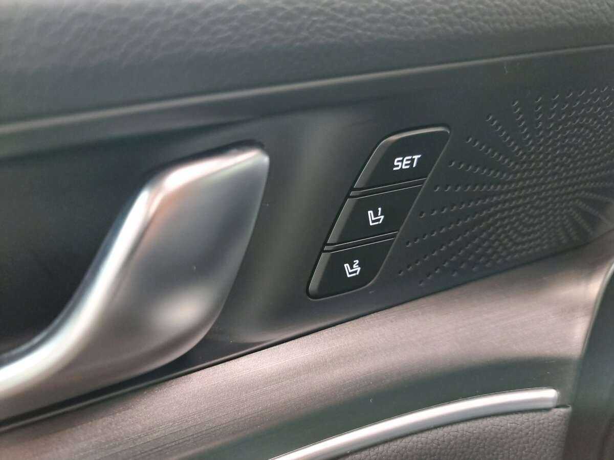 Kia K5 2021 года с пробегом. Фото: #7