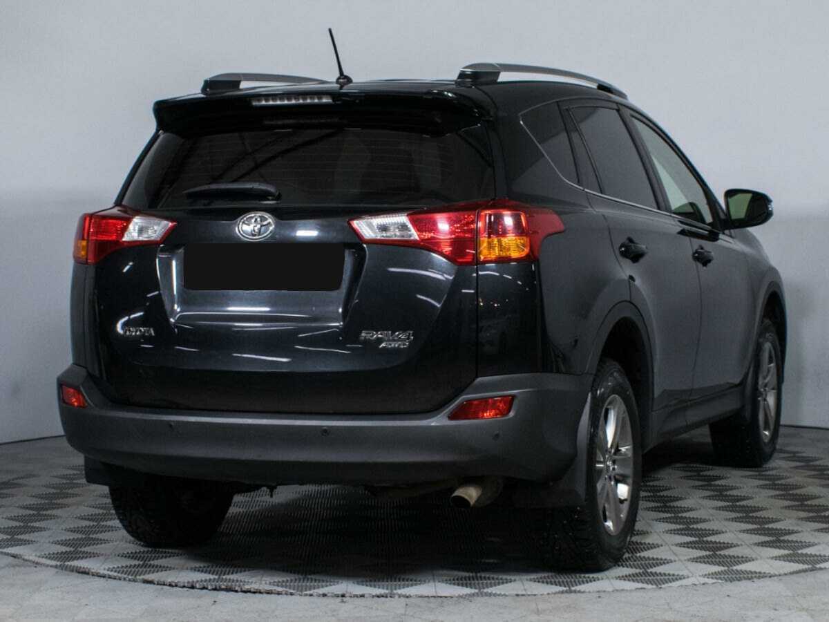 Toyota RAV4 2015 года с пробегом. Фото: #4