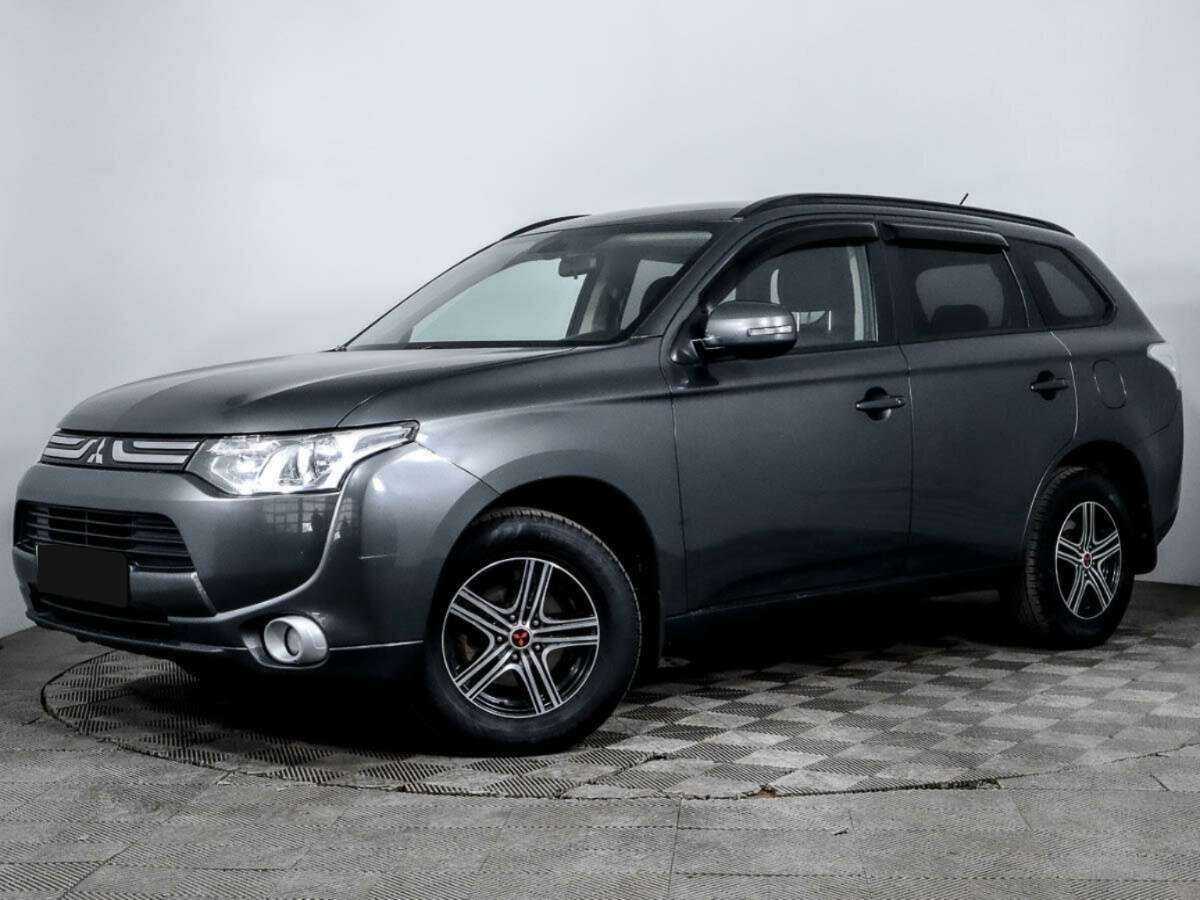 Mitsubishi Outlander 2013 года с пробегом. Посмотреть фото