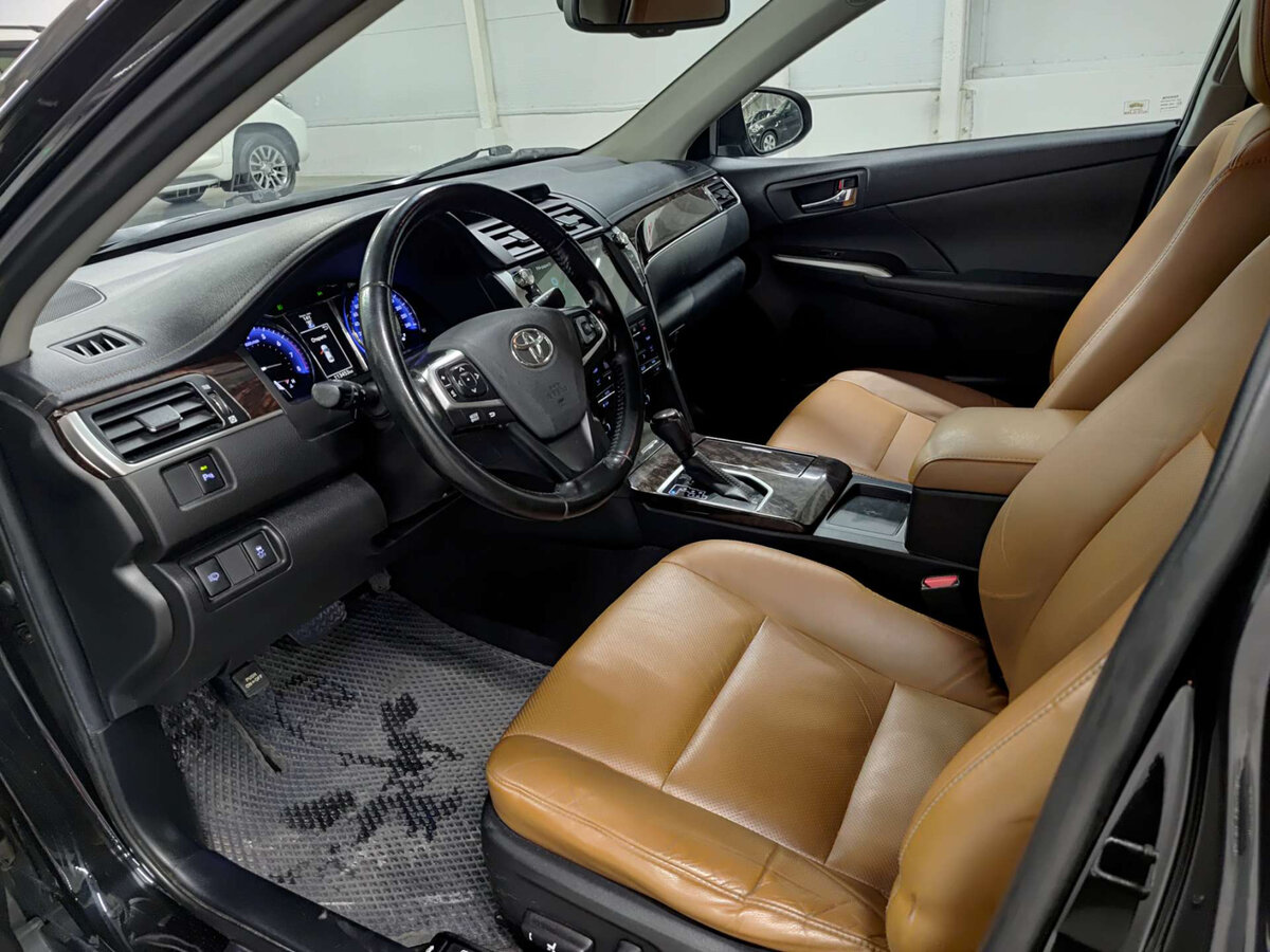 Toyota Camry 2018 года с пробегом. Фото: #15