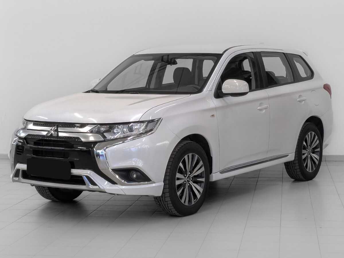 Mitsubishi Outlander 2022 года с пробегом. Посмотреть фото