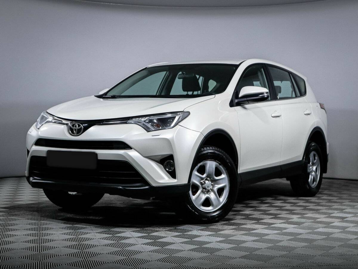 Toyota RAV4 2017 года с пробегом. Фото: #0