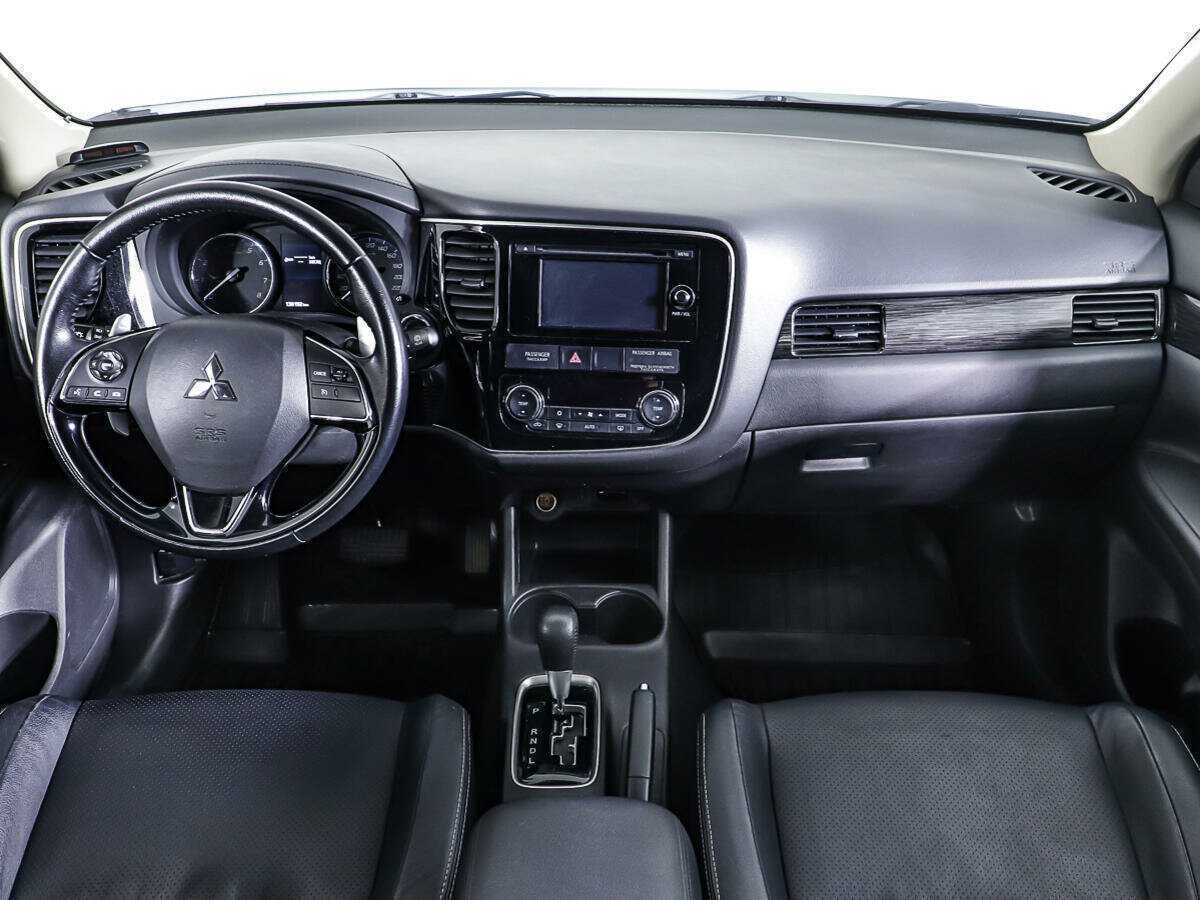 Mitsubishi Outlander 2016 года с пробегом. Фото: #10