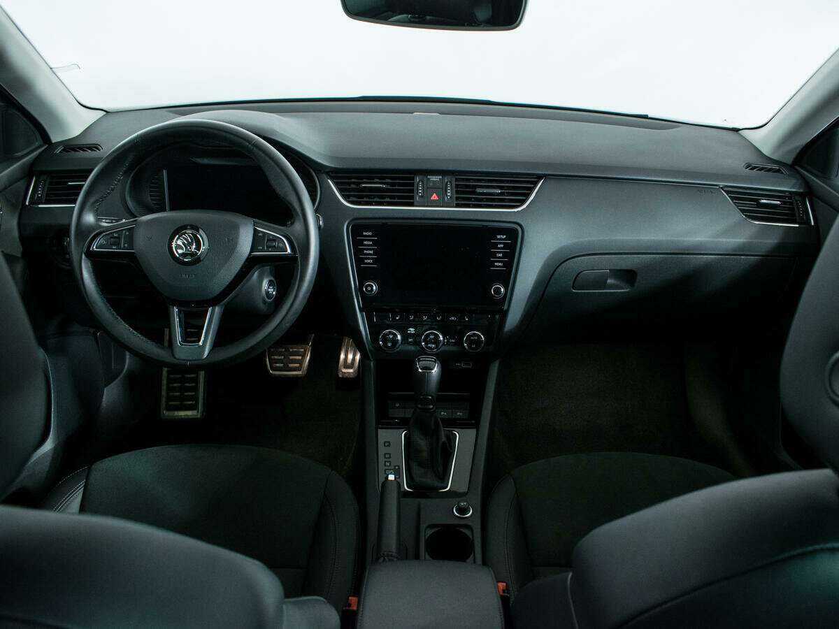 Skoda Octavia 2020 года с пробегом. Фото: #11
