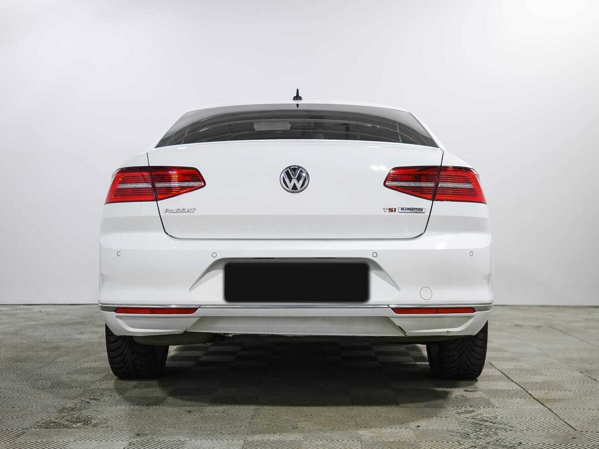 Volkswagen Passat 2016 года с пробегом. Фото: #3