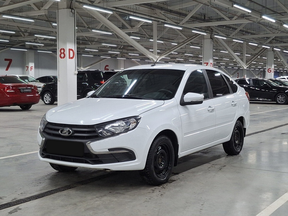 Lada (ВАЗ) Granta 2023 года с пробегом. Посмотреть фото