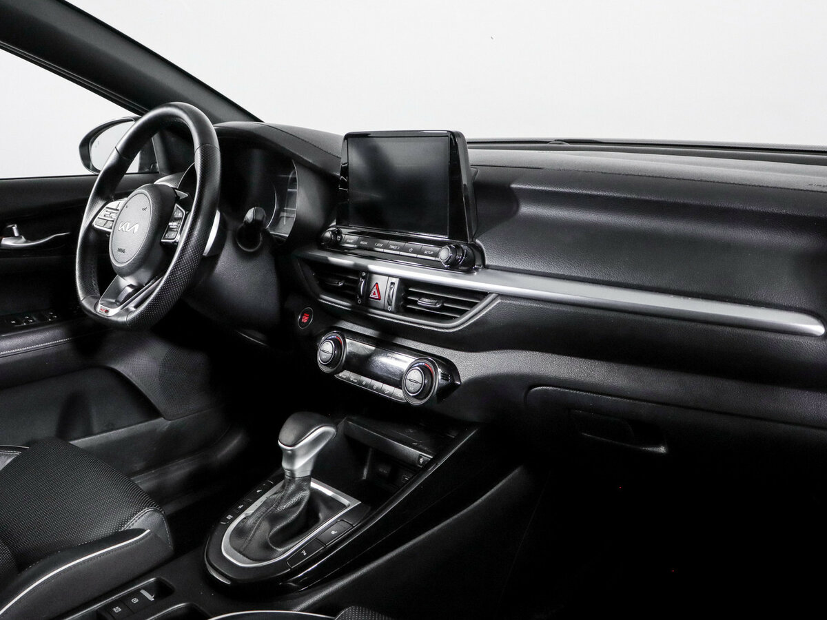 Kia Cerato 2022 года с пробегом. Фото: #6