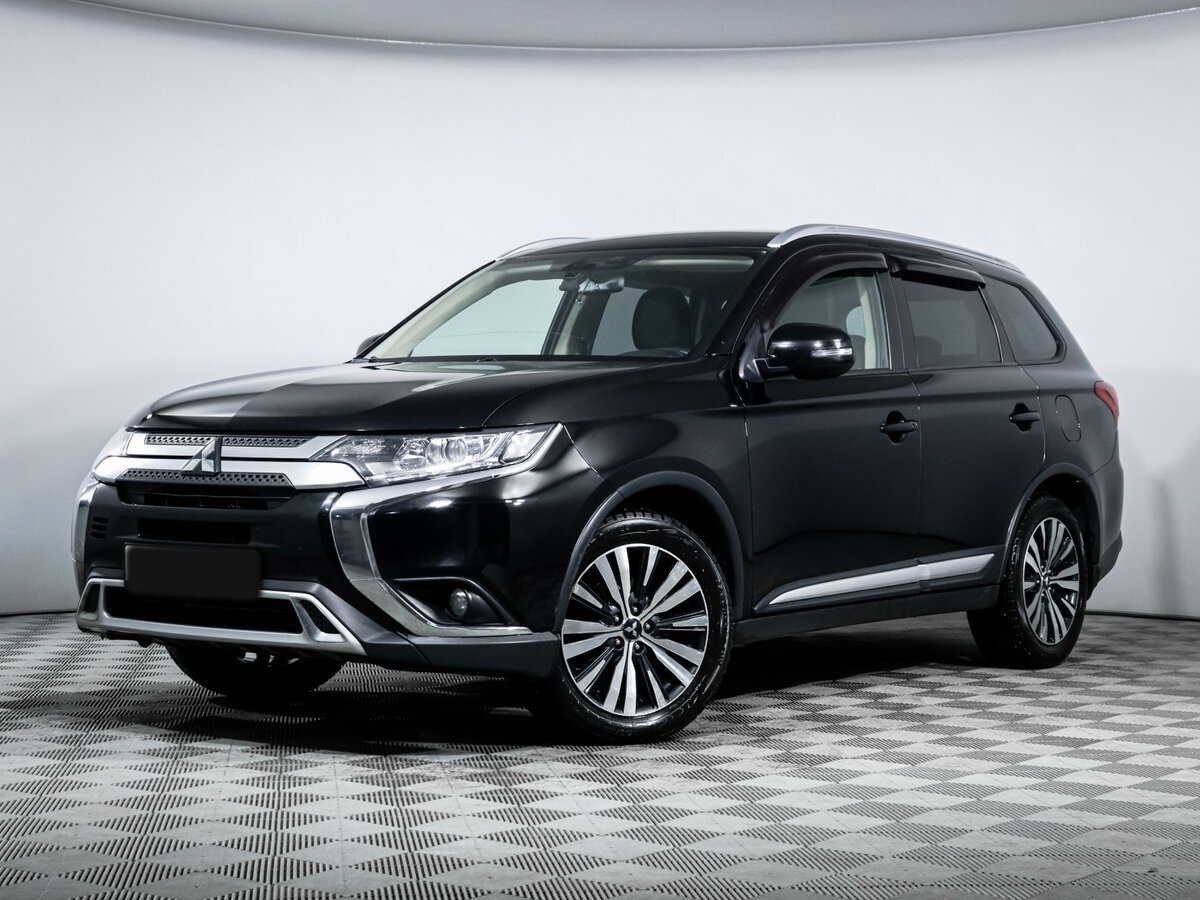 Mitsubishi Outlander 2019 года с пробегом. Посмотреть фото