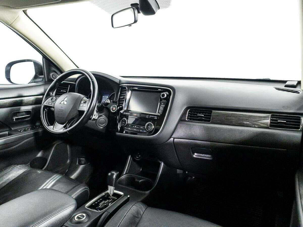 Mitsubishi Outlander 2015 года с пробегом. Фото: #8