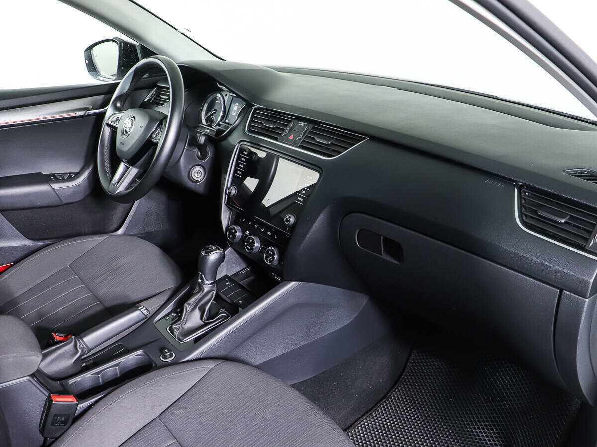 Skoda Octavia 2018 года с пробегом. Фото: #10