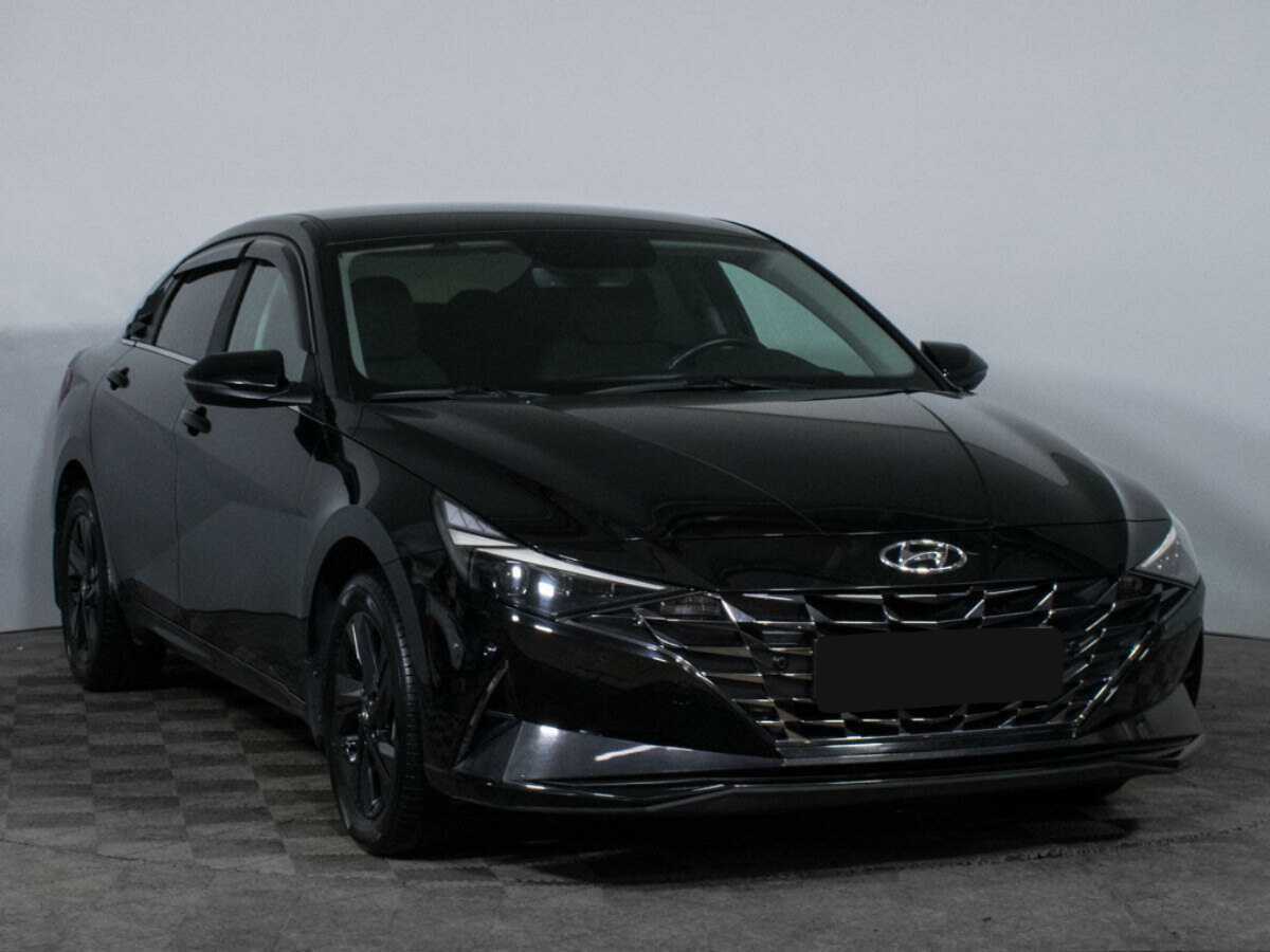 Hyundai Elantra 2020 года с пробегом. Фото: #2