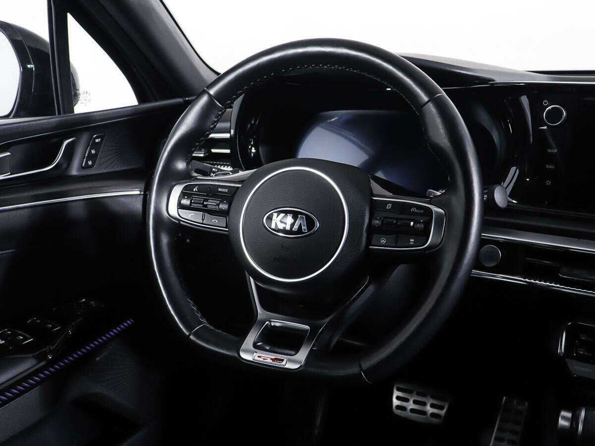 Kia K5 2021 года с пробегом. Фото: #14