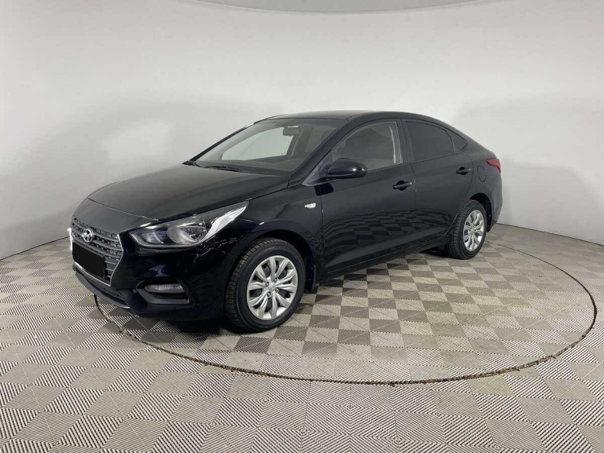 Hyundai Solaris 2018 года с пробегом. Посмотреть фото