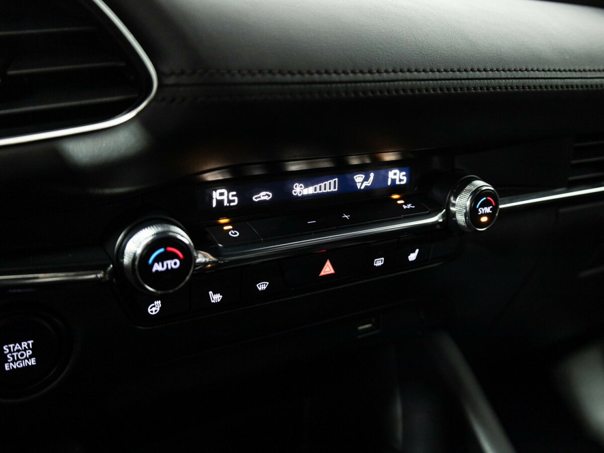 Mazda 3 2019 года с пробегом. Фото: #13