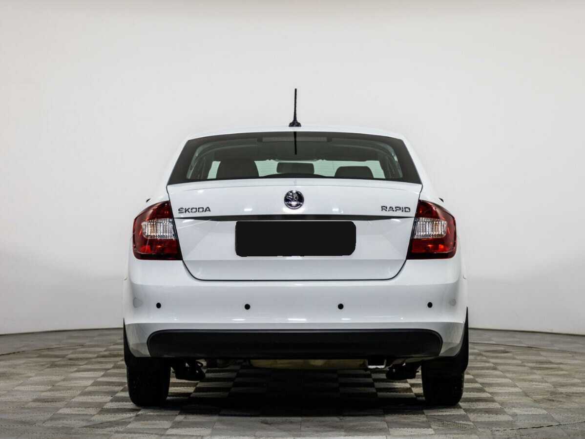 Skoda Rapid 2017 года с пробегом. Фото: #4