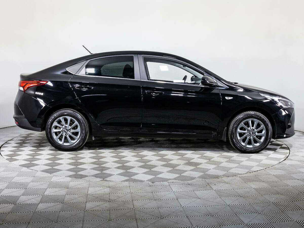 Hyundai Solaris 2021 года с пробегом. Фото: #3