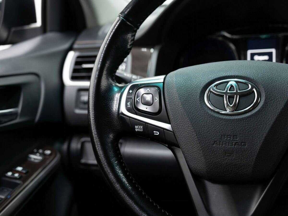 Toyota Camry 2018 года с пробегом. Фото: #16