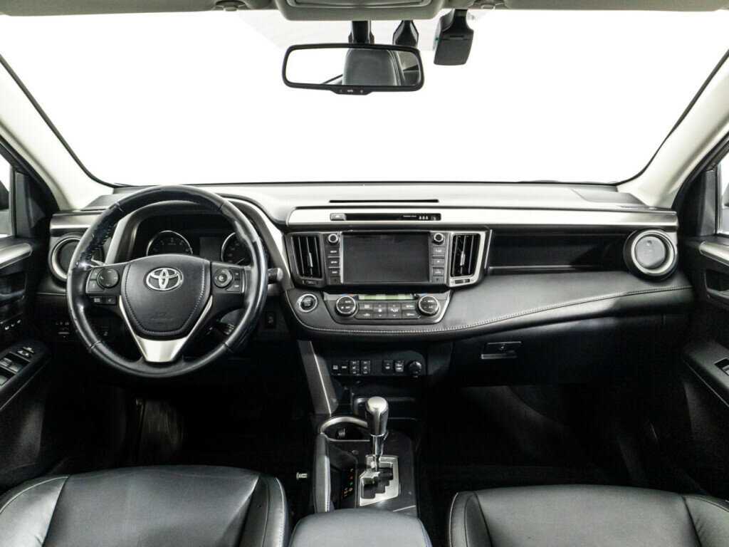 Toyota RAV4 2016 года с пробегом. Фото: #12