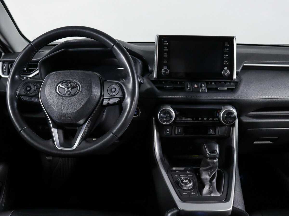 Toyota RAV4 2021 года с пробегом. Фото: #8