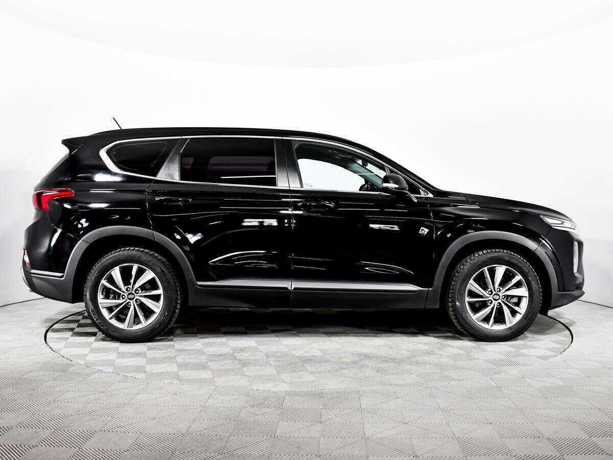 Hyundai Santa Fe 2019 года с пробегом. Фото: #3