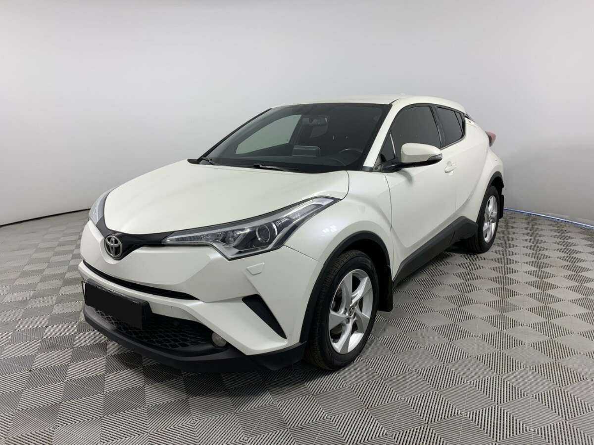 Toyota C-HR 2019 года с пробегом. Фото: #0
