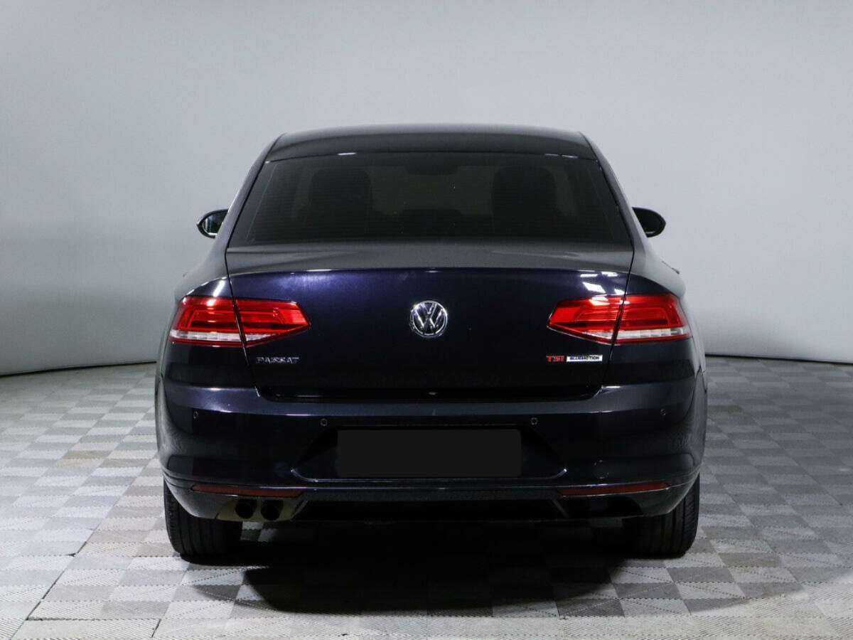 Volkswagen Passat 2015 года с пробегом. Фото: #5