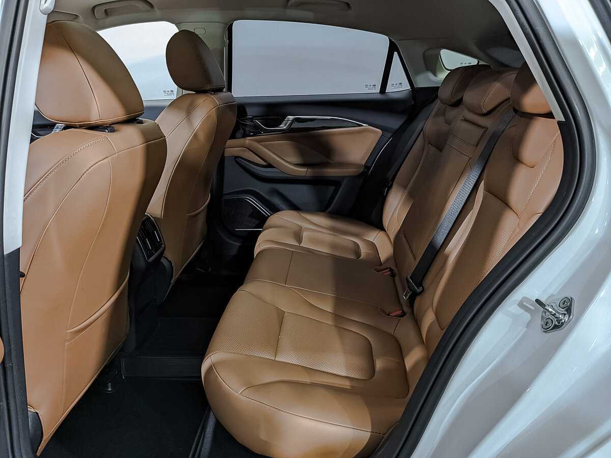 FAW Bestune B70 2023 года с пробегом. Фото: #16