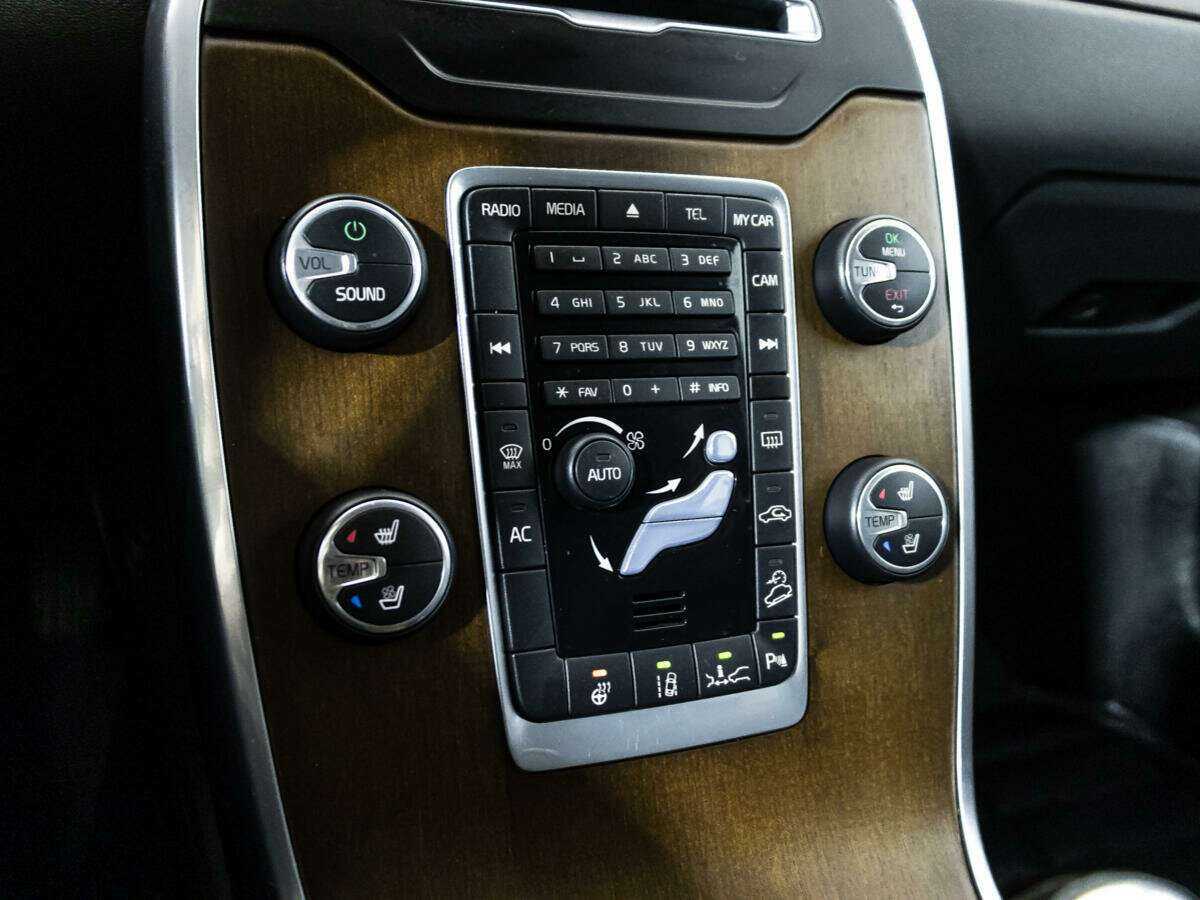 Volvo XC70 2013 года с пробегом. Фото: #19