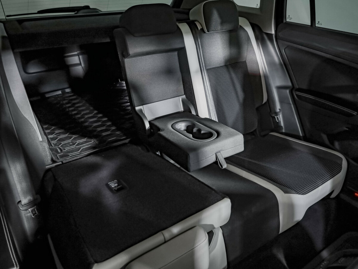 Volkswagen Tiguan 2019 года с пробегом. Фото: #26