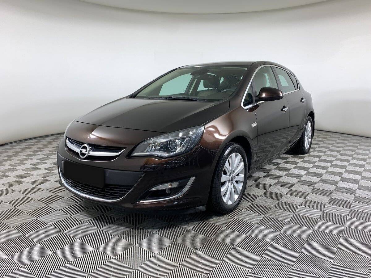 Opel Astra 2013 года с пробегом. Фото: #0