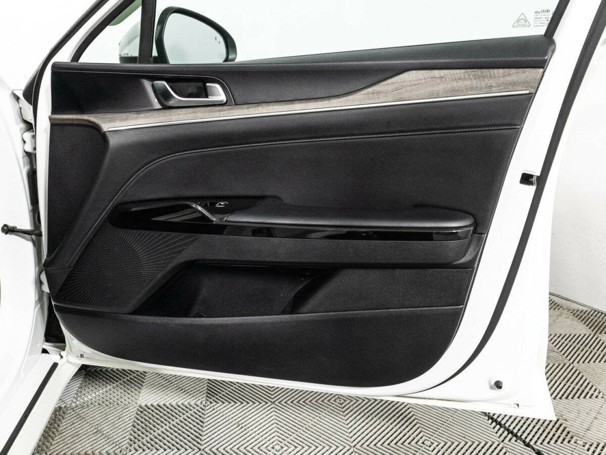 Kia K5 2021 года с пробегом. Фото: #27