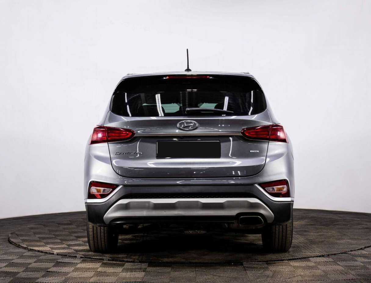 Hyundai Santa Fe 2019 года с пробегом. Фото: #4