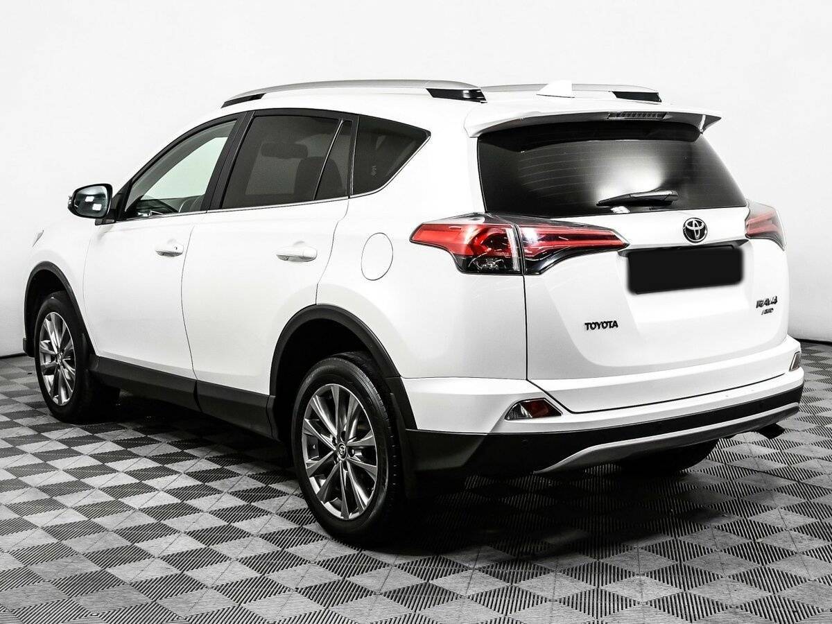 Toyota RAV4 2019 года с пробегом. Фото: #6