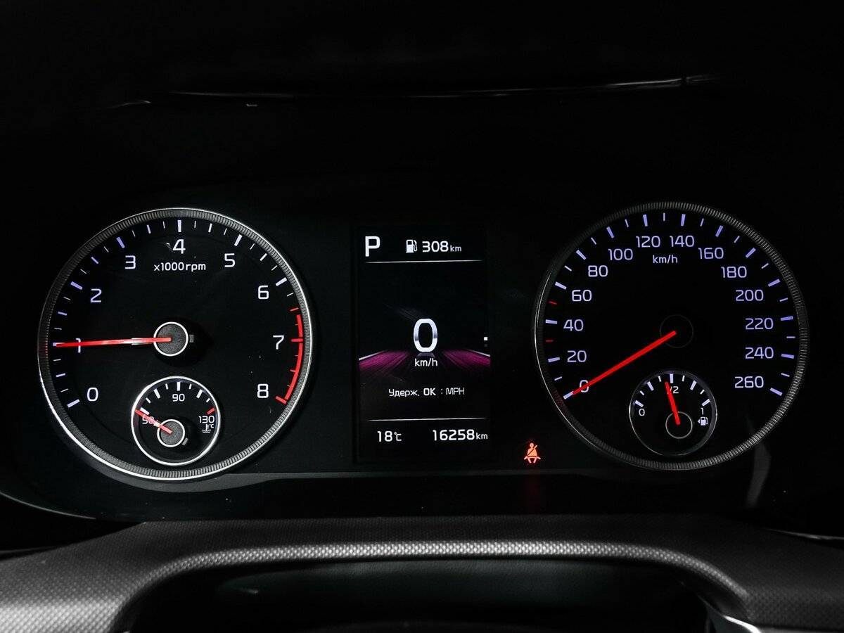 Kia K5 2023 года с пробегом. Фото: #9