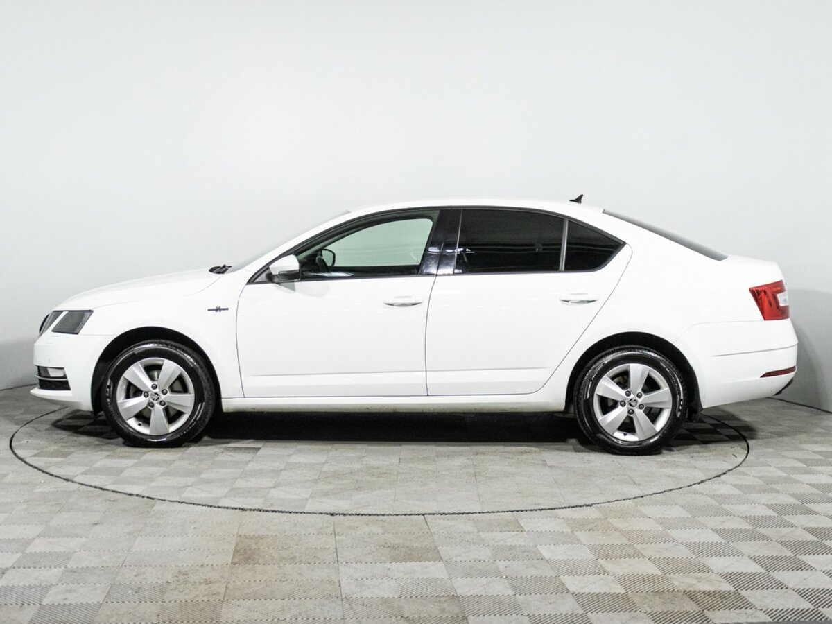 Skoda Octavia 2019 года с пробегом. Фото: #7
