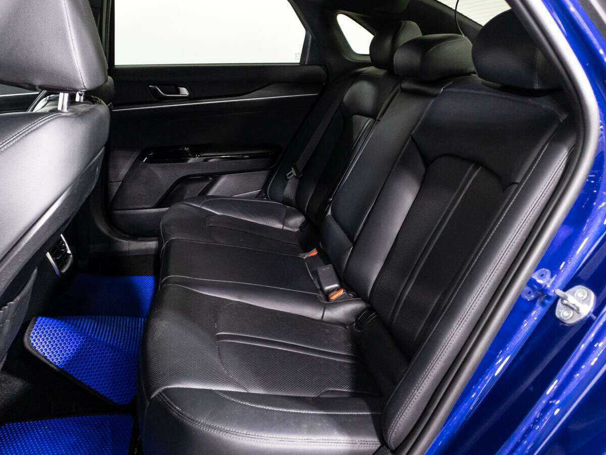 Kia K5 2021 года с пробегом. Фото: #9