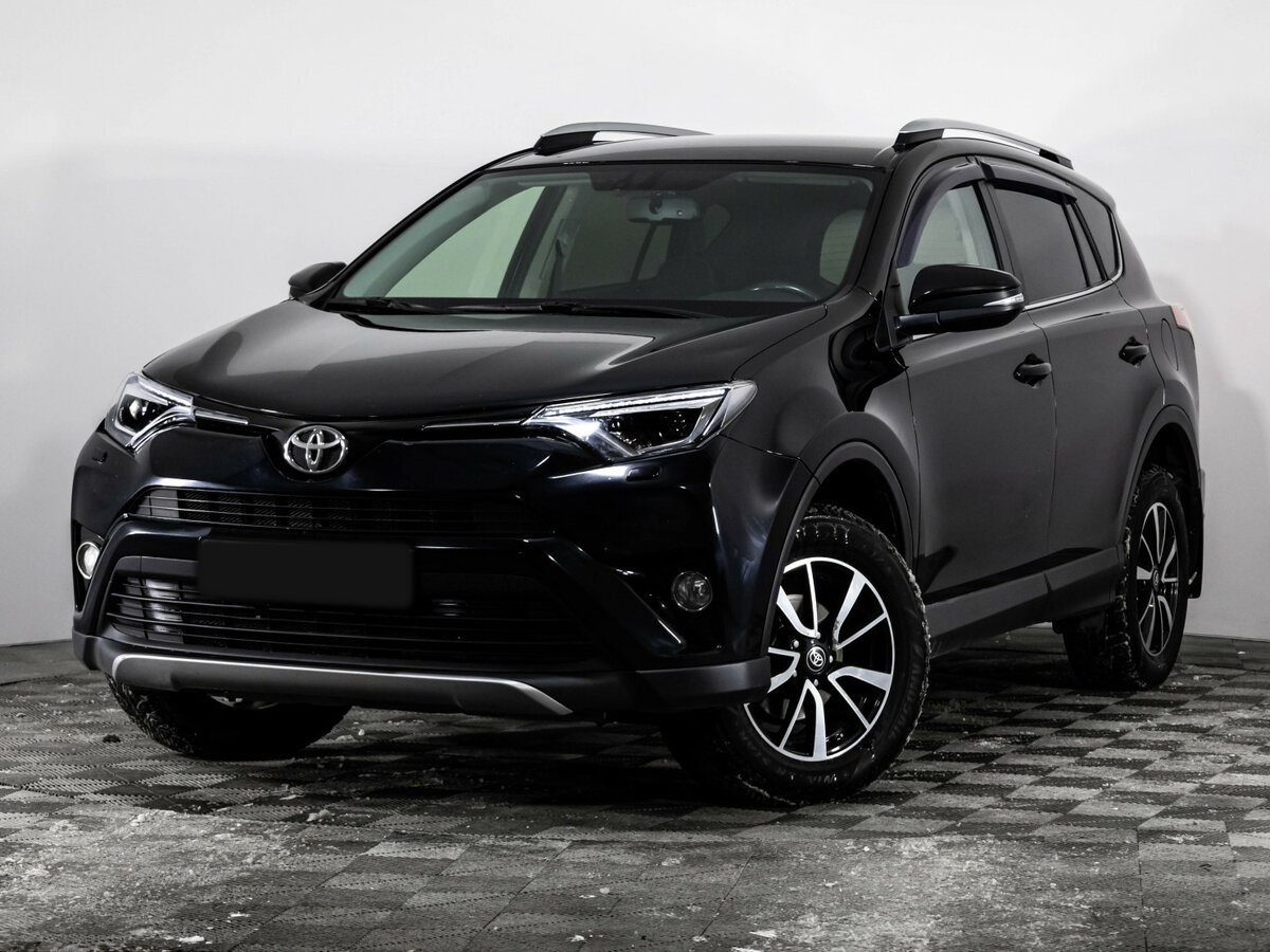 Toyota RAV4 2018 года с пробегом. Посмотреть фото