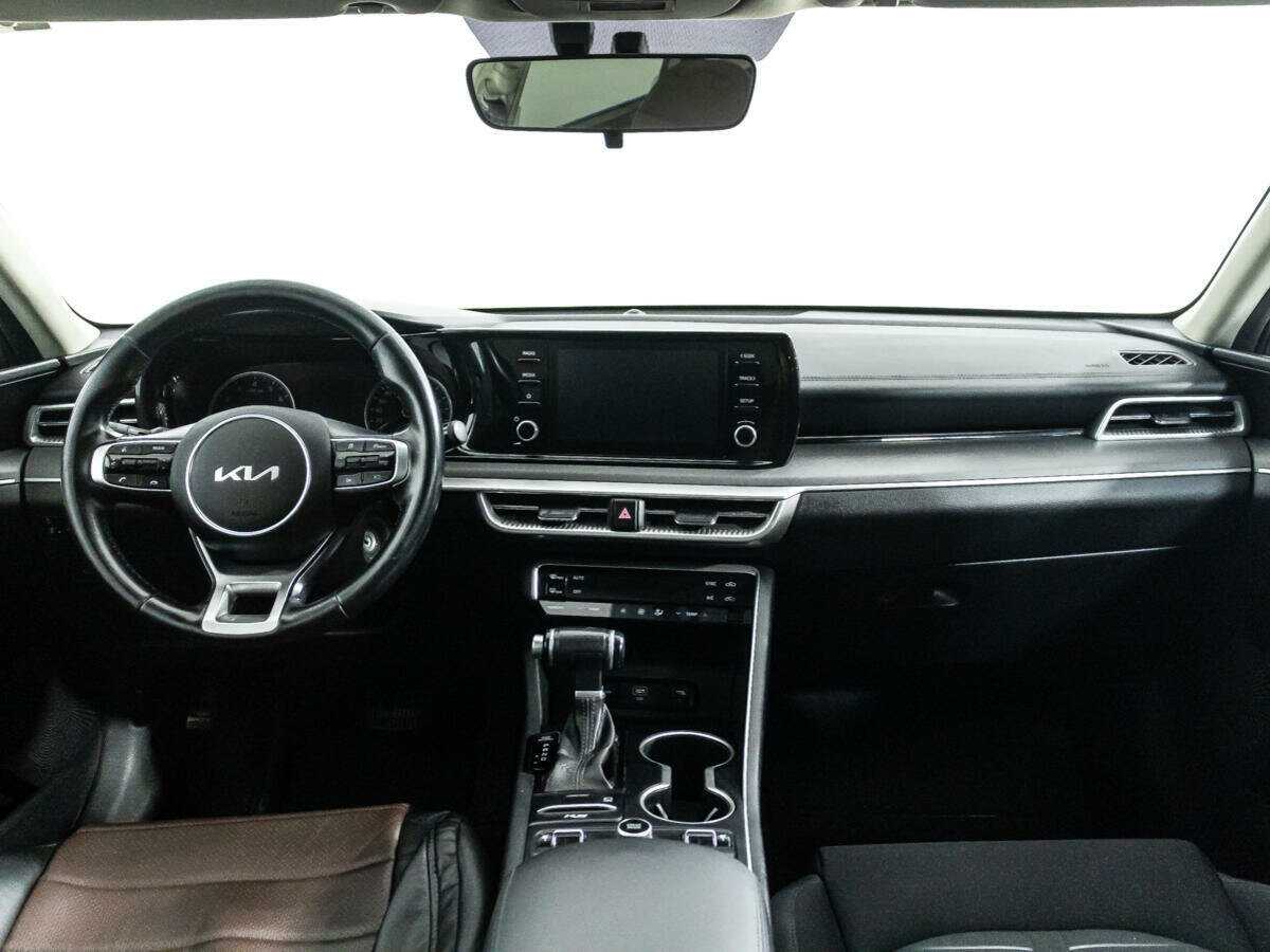 Kia K5 2021 года с пробегом. Фото: #12