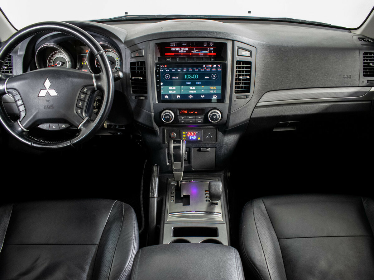 Mitsubishi Pajero 2012 года с пробегом. Фото: #11