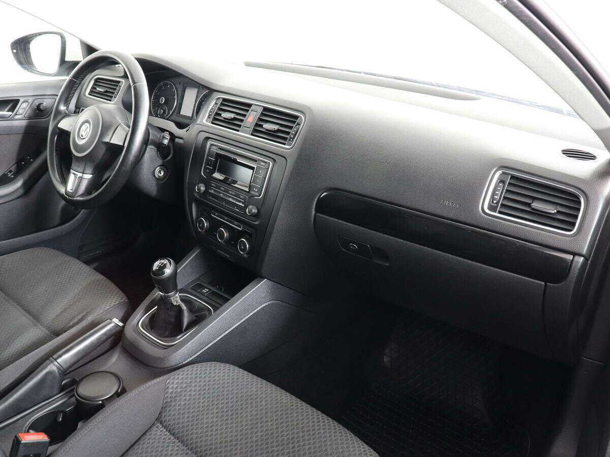 Volkswagen Jetta 2013 года с пробегом. Фото: #9