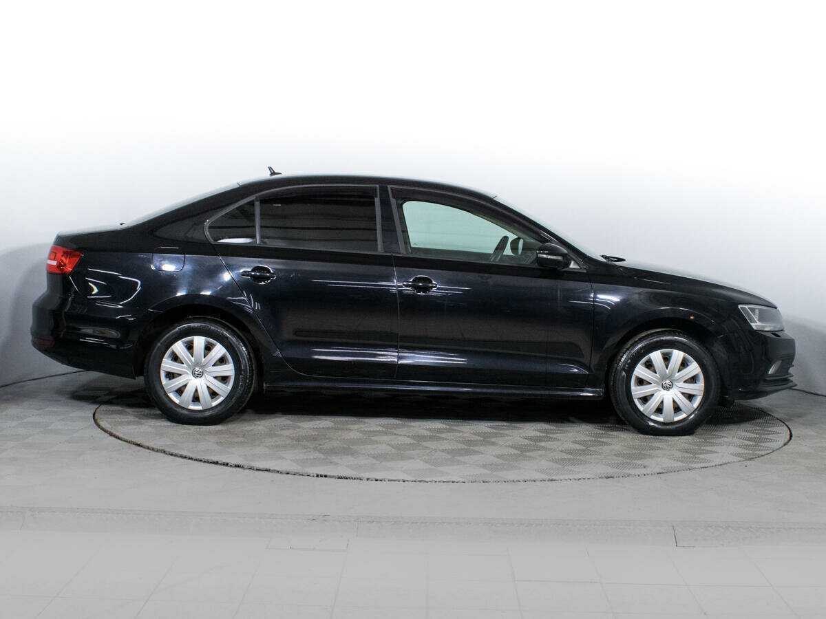 Volkswagen Jetta 2015 года с пробегом. Фото: #3