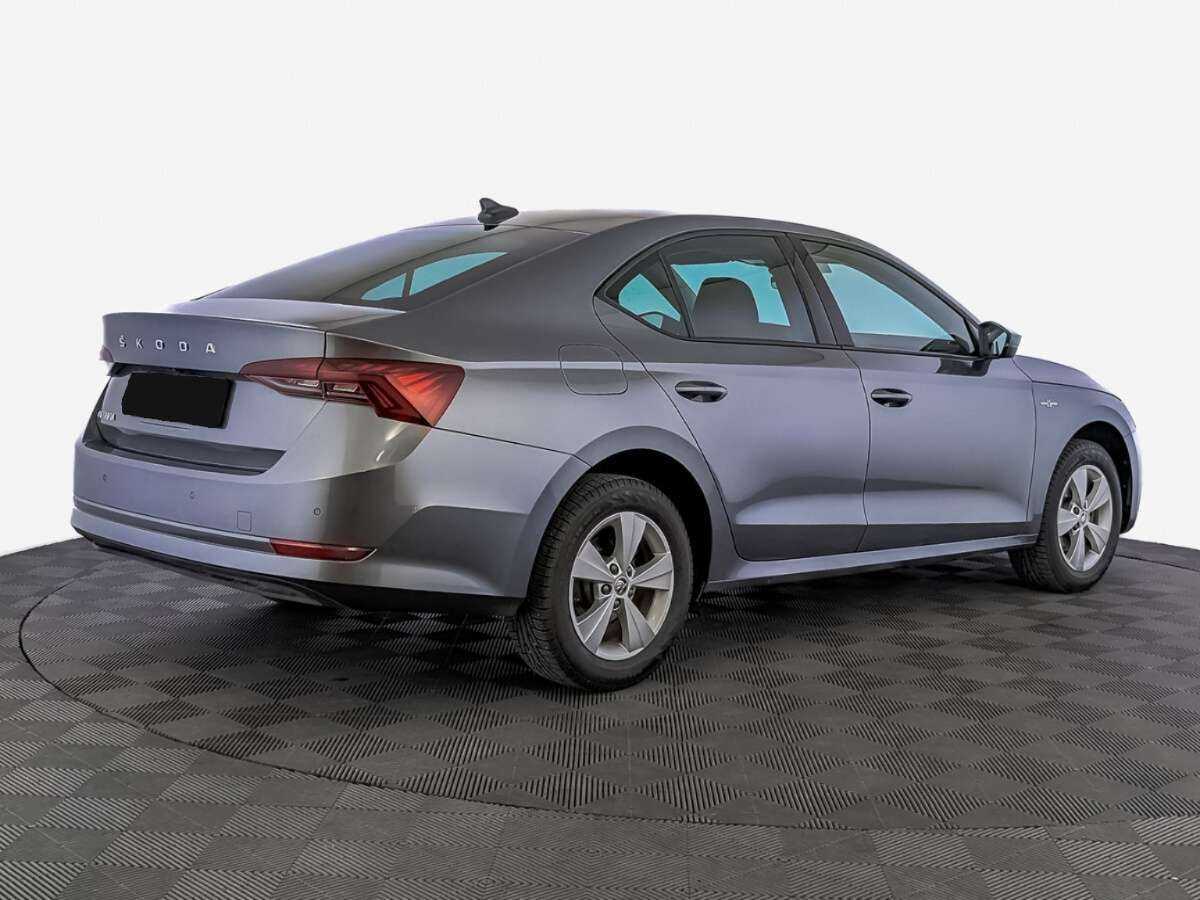 Skoda Octavia 2021 года с пробегом. Фото: #4
