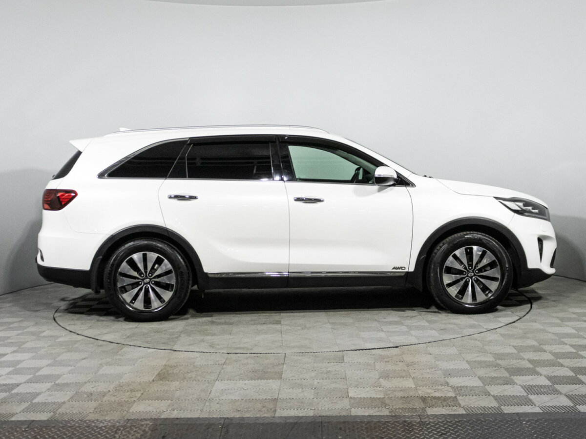 Kia Sorento 2019 года с пробегом. Фото: #3