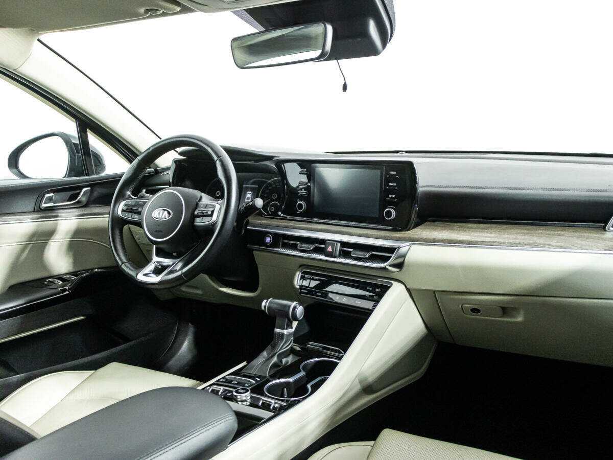 Kia K5 2021 года с пробегом. Фото: #8