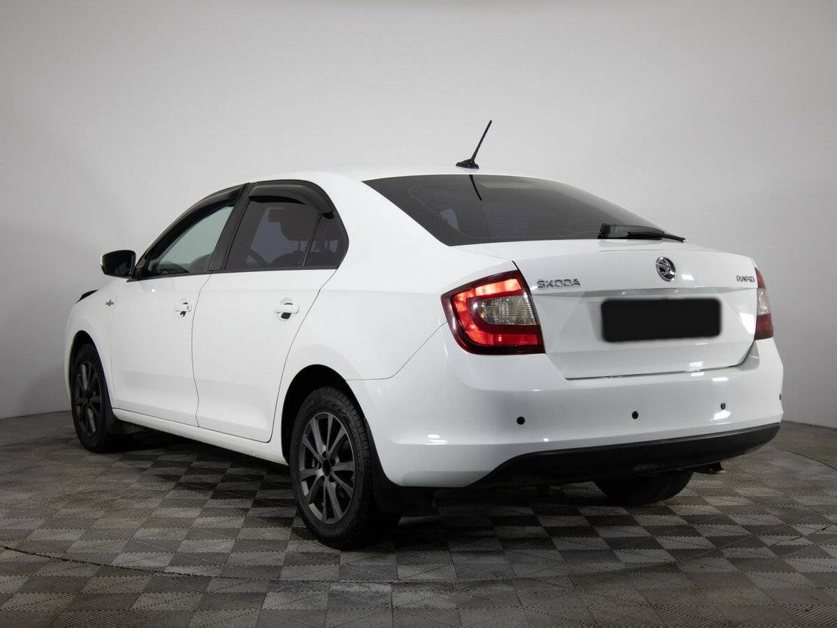 Skoda Rapid 2019 года с пробегом. Фото: #5