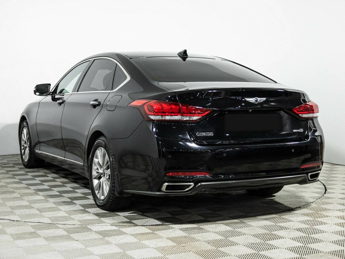 Hyundai Genesis 2015 года с пробегом. Фото: #5
