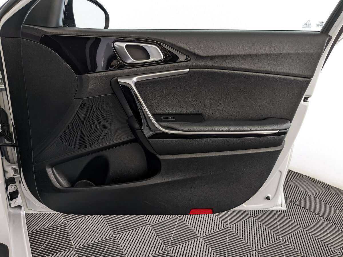 Kia Ceed 2021 года с пробегом. Фото: #20